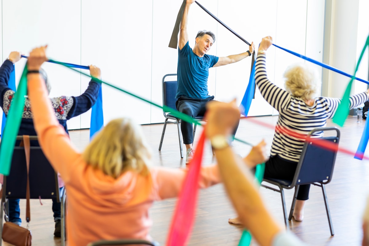 Natural joint mobility support with herbal remedies